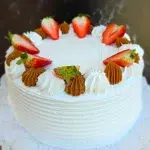 Torta de manjar frutilla